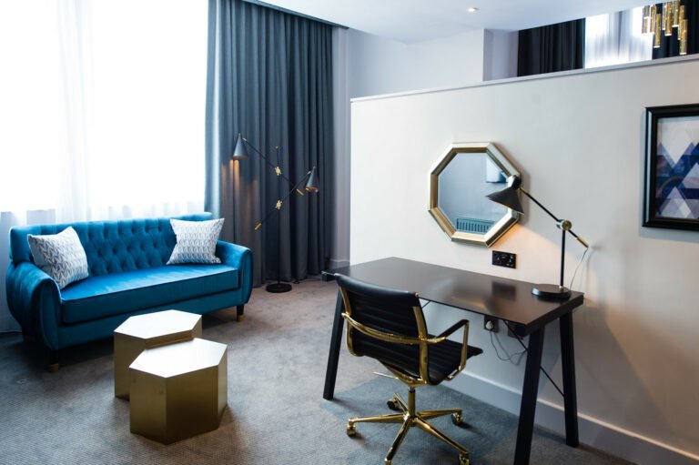 43337093332 19348250a7 k 768x511